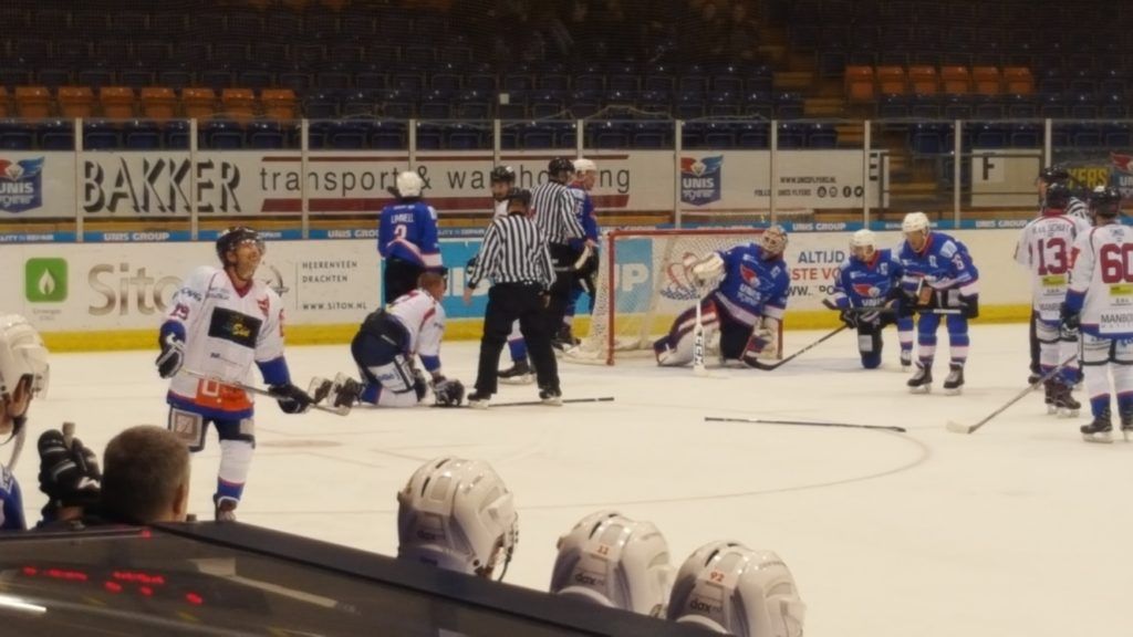 Flyers HIJS Face-Off