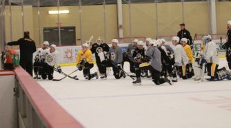 Trainingskamp Pens Face OFf