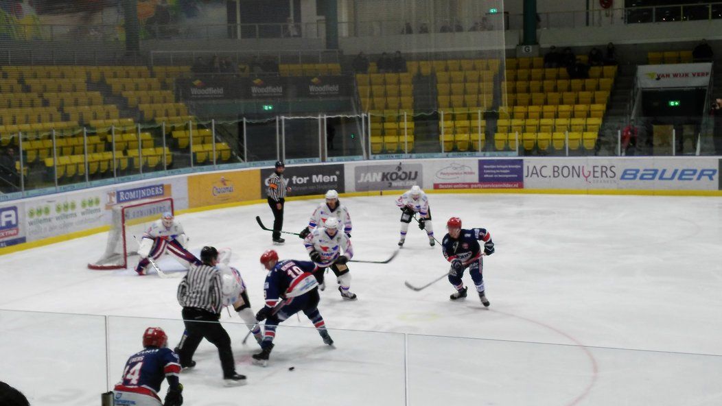 Devils Nijmegen Flyers Heerenveen Face-Off