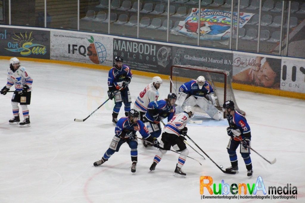 HIJS Hokij UNIS Flyers Face-Off