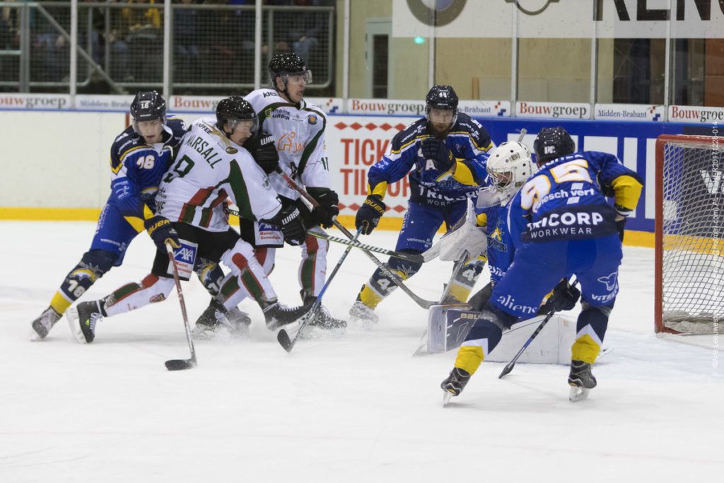 Tilburg Trappers Herner EV Face-Off