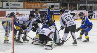 Tilburg Trappers Herner EV Face-Off