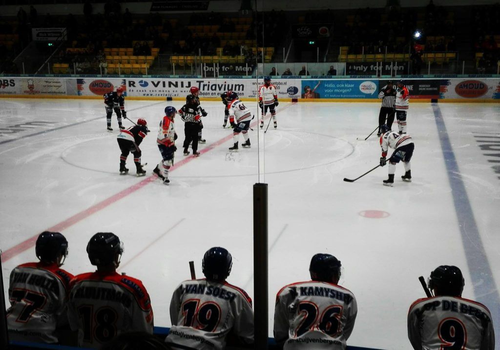 AHOUD Nijmegen Devils Eindhoven Kemphanen ijshockey Face-Off