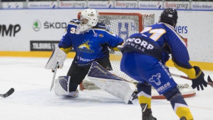 Tilburg Trappers Hannover Scorpions IJshockey Face-Off