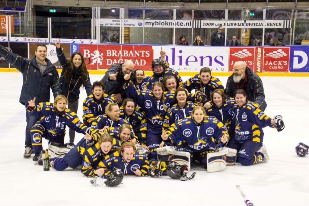 Tilburg Trappers ladies ijshockey Face-Off