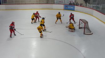 Mexico U18 Spanje U18 WK ijshockey Face-Off