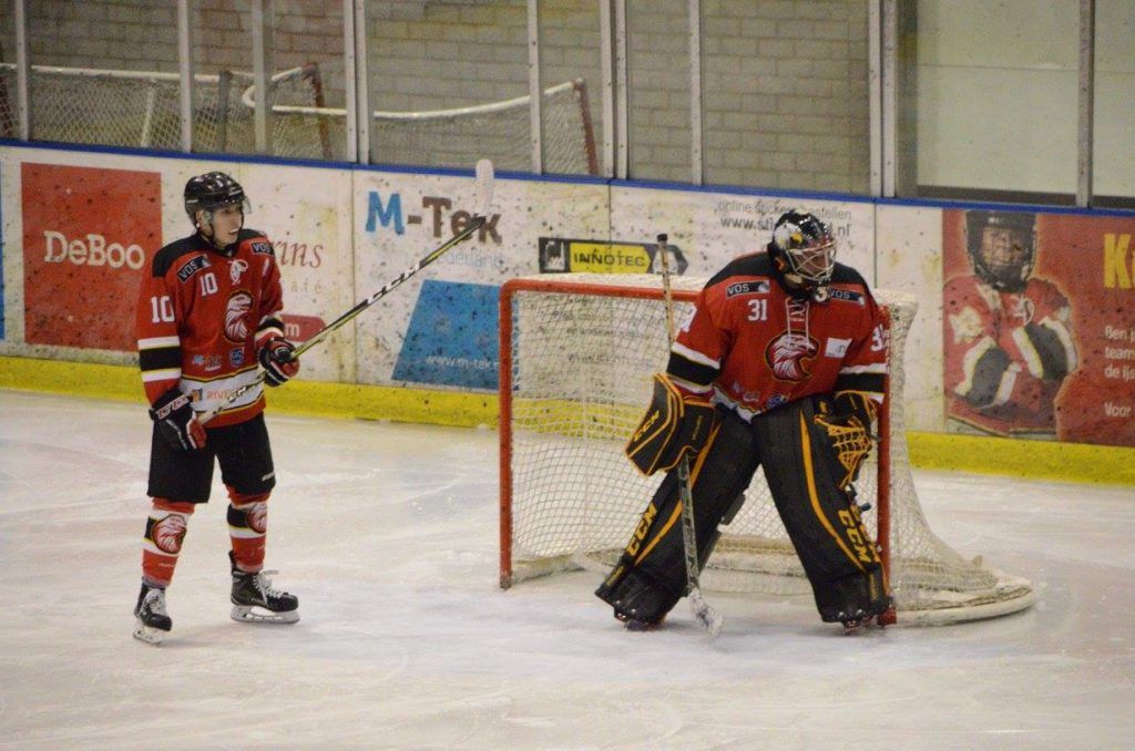 Red Eagles Den Bosch Zoetermeer Panters IJshockey Face-Off