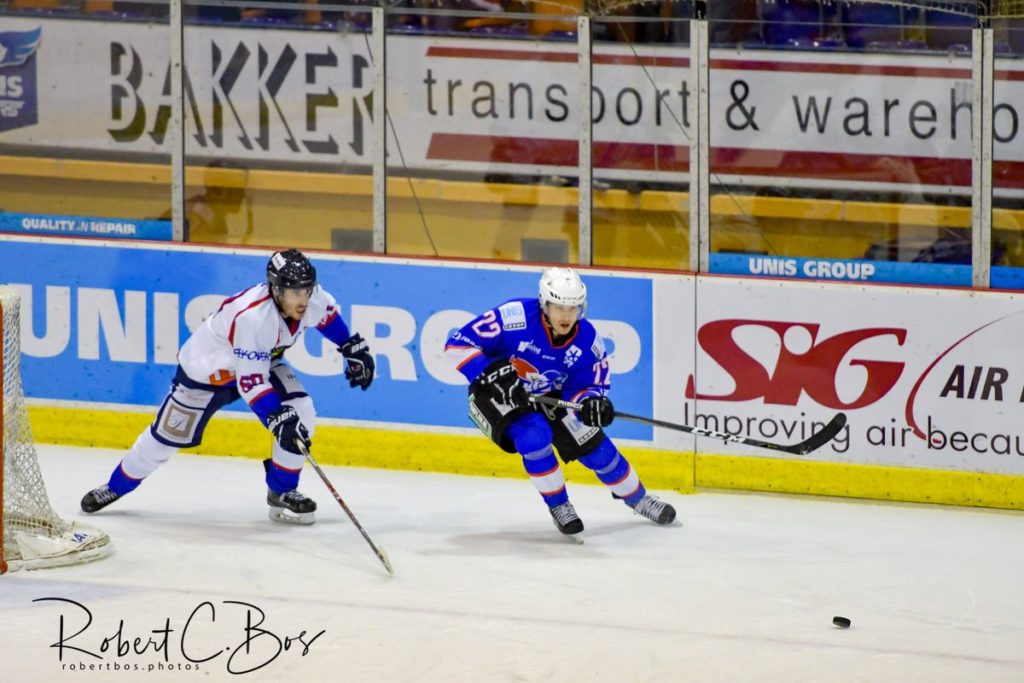 BeNe League Finale HIJS Hokij Den Haag UNIS Flyers Heerenveen IJshockey Face-Off