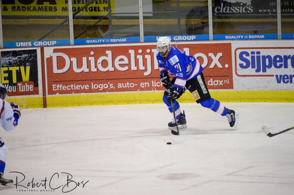 Tony Demelinne Unis Flyers Heerenveen ijshockey face-Off