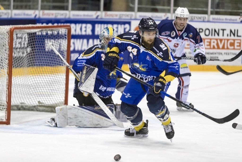 Tilburg Trappers Hannover Indians IJshockey Face-Off