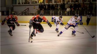 Chiefs Leuven HIJS Hokij Den Haag ijshockey Face-Off