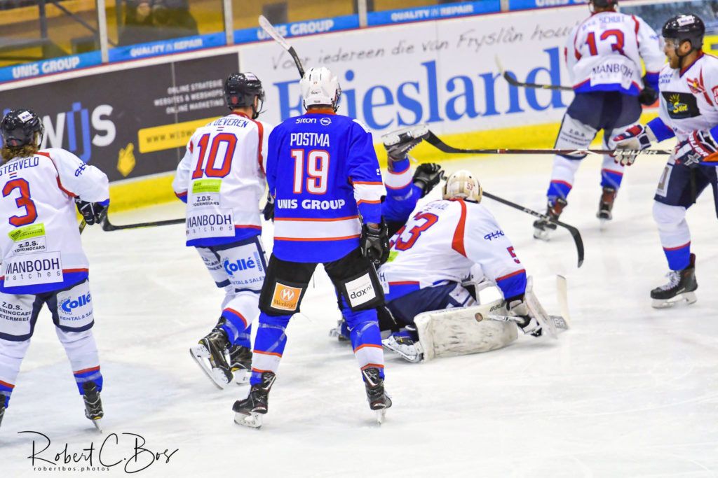 UNIS Flyers Heerenveen HIJS Hokij DEn Haag ijshockey Face-Off Finale BeNe League