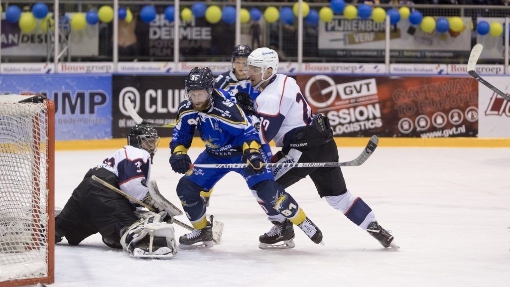 Tilburg Trappers Blue Devils Weiden Oberliga Playoffs ijshockey Face-Off