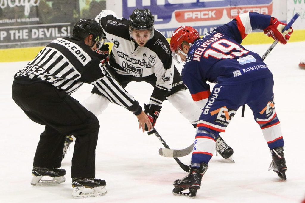 AHOUD Devils Nijmegen Amsterdam Tigers IJshockey Face-Off