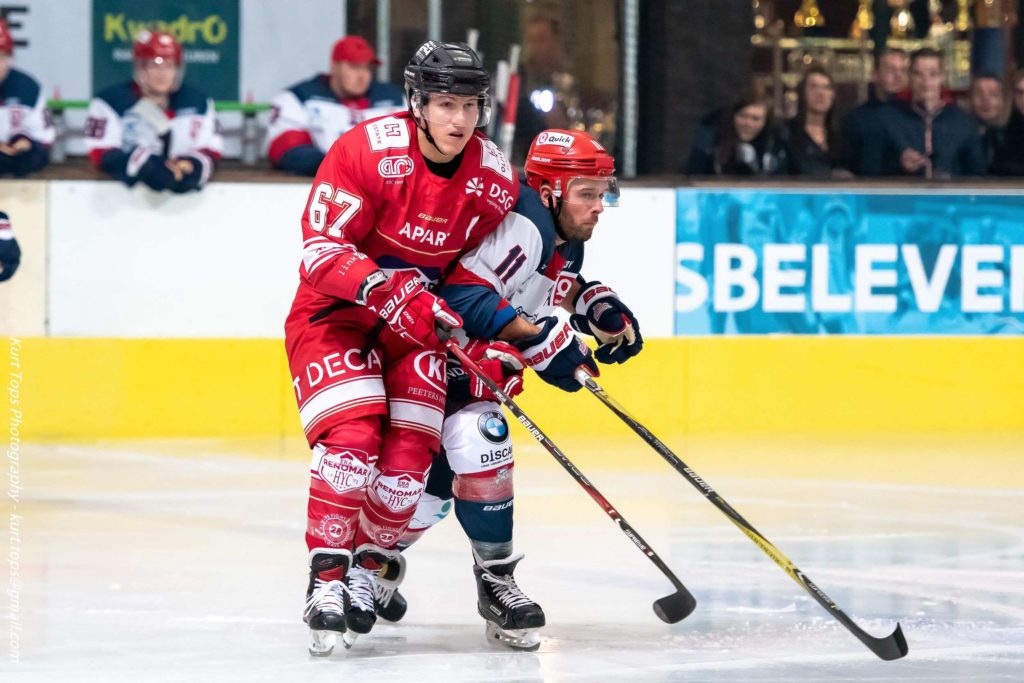 HYC Bulldogs Face-Off IJshockey