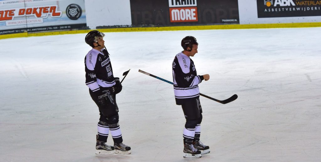 Amsterdam Tigers Microz Eaters Geleen Face-Off IJshockey