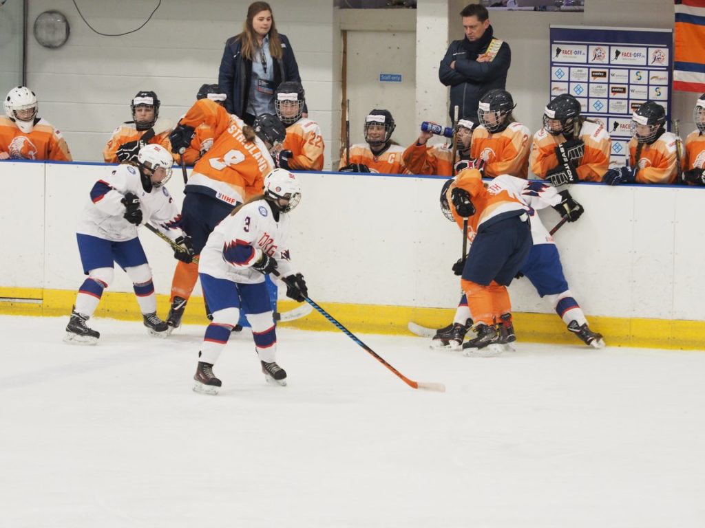 Martens Moors Oranje U18