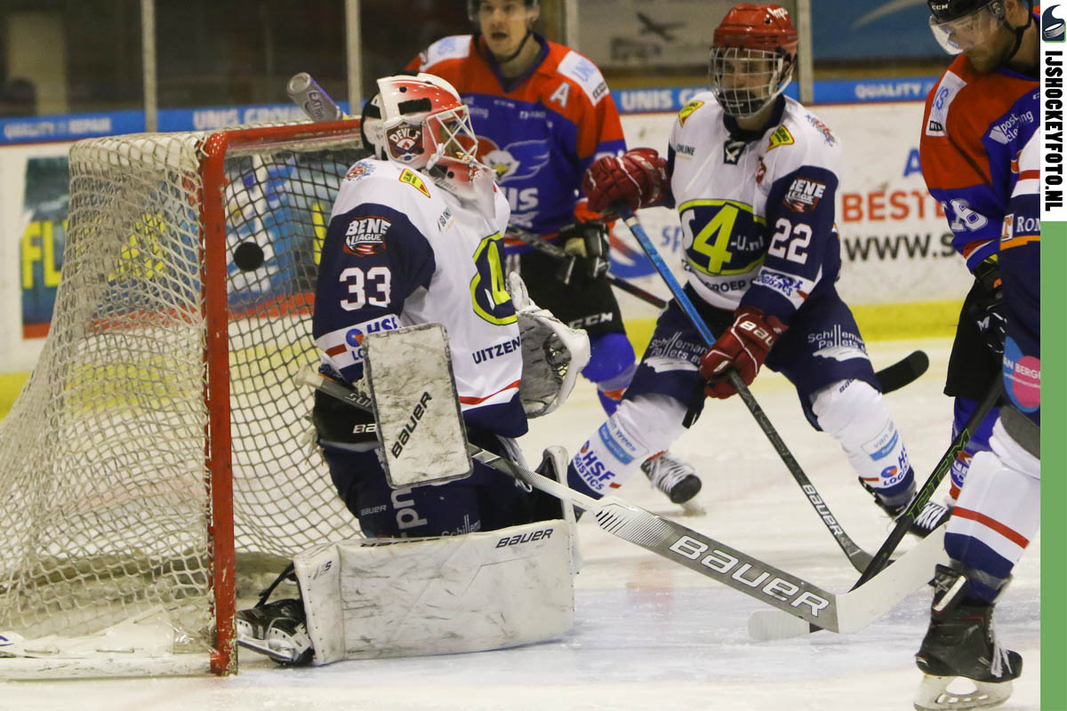 ijshockey UNIS Flyers Heerenveen Select 4-u Nijmegen IJshockey