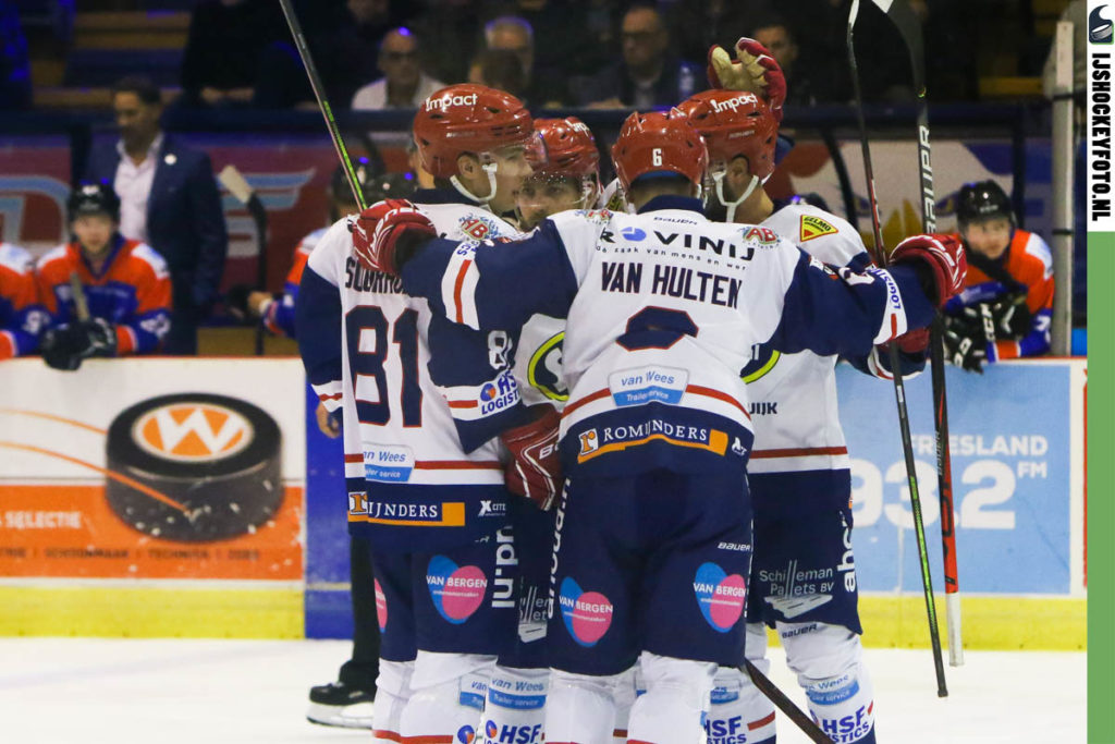 UNIS Flyers Heerenveen Select 4-u Nijmegen IJshockey