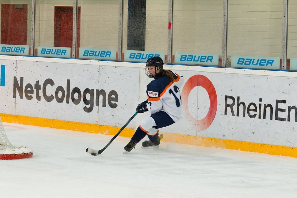 Roos Karst Oranje U18 Dames