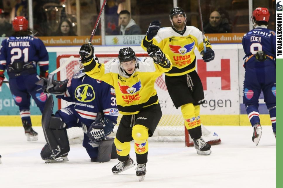 Devils Nijmegen UNIS Flyers Heerenveen