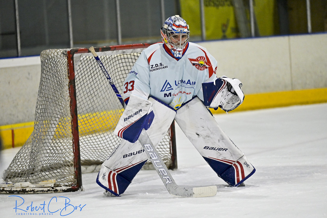 Den Haag Goalie Brett Magnus #33